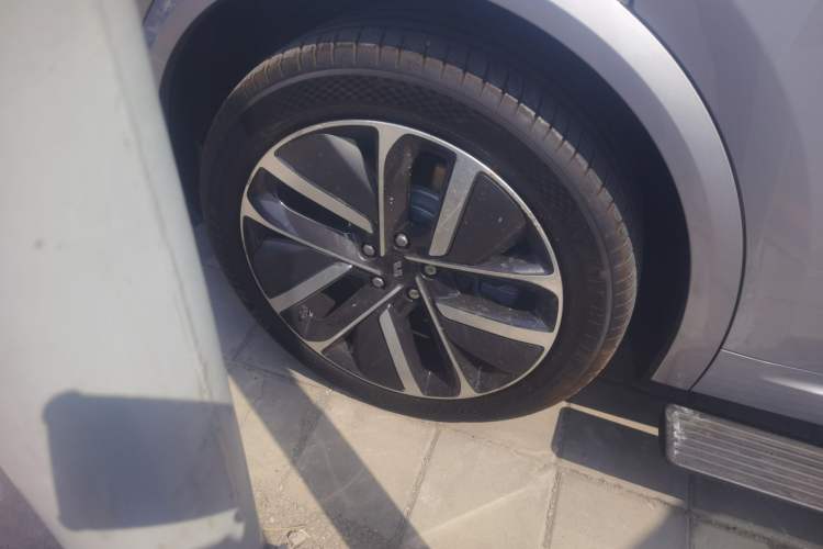 Used Li Auto L9 2022 Max model