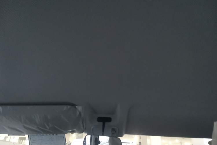 Used Wuling Yangguang 2025 Model 400km Bus Edition—Comfort Edition