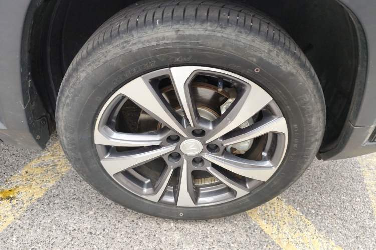 Used CHANGAN CS35PLUS 2023 Enjoy Edition 1.4T DCT Luxury Model Right Front Wheel Hub