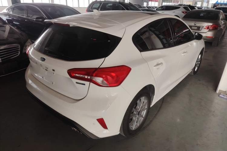 Used Ford Focus 2021 Hatchback EcoBoost 180 Automatic Titanium Edition