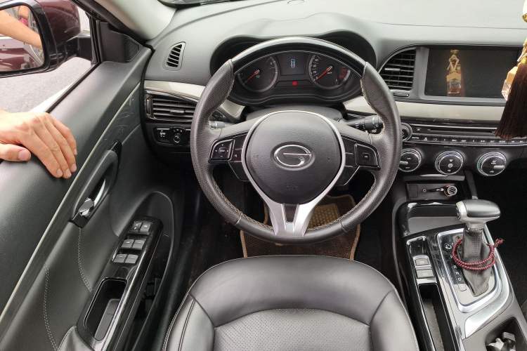 Used GAC Trumpchi GA6 2016 235T DCT Elite Edition Steering Wheel
