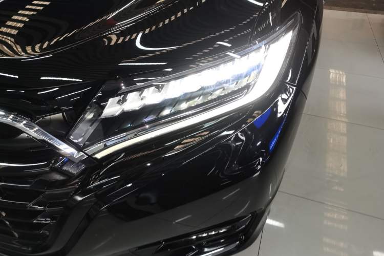 Used Honda UR-V 2020 370TURBO Two-Wheel Drive Luxury Edition
