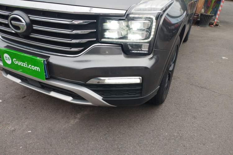 Used GAC Trumpchi GS8 2017 320T Two-Wheel Drive Luxury Smart Connectivity Version (7 Seats)
