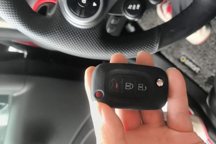 Used smart fortwo 2018 1.0L 52kW Hardtop Passion Edition China V Standard
