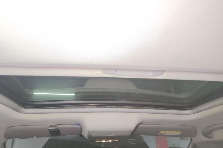 Used Peugeot 3008 2015 2.0L Automatic Classic Edition
