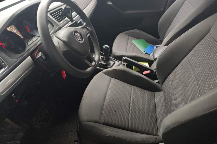 Used Volkswagen Lavida 2017 1.6L Manual Fashion Edition
