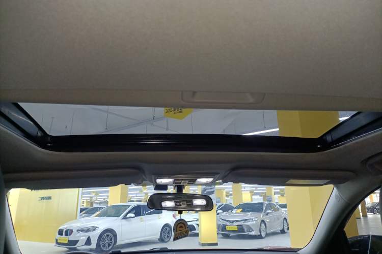 Used Honda Civic 2019 220TURBO CVT Dynamic Edition China VI Headliner