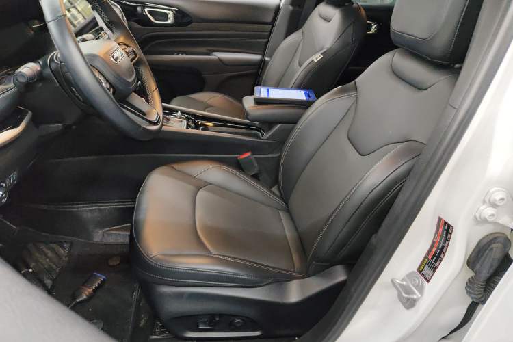 Used Jeep Compass 2021 220T Automatic All-Wheel Drive 80th Anniversary Edition Left Front Seat