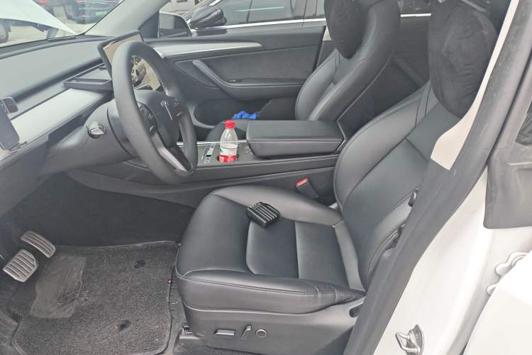 Used Tesla Model Y 2024 Rear-Wheel-Drive Version
