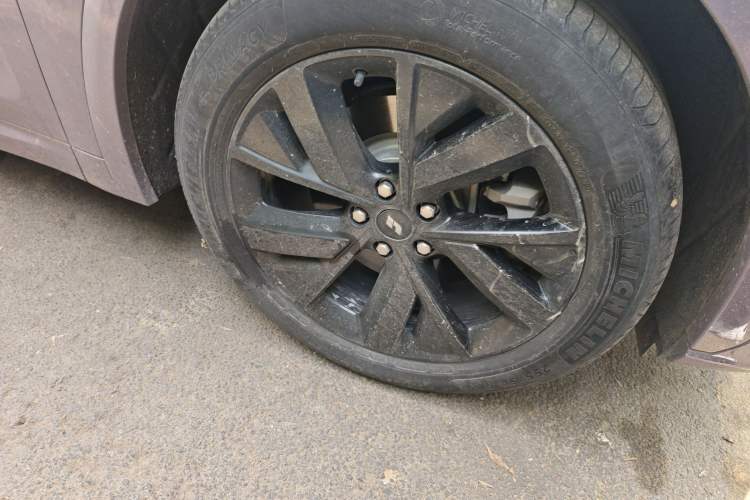 Used Li Auto L7 2023 Max model Right Front Wheel Hub