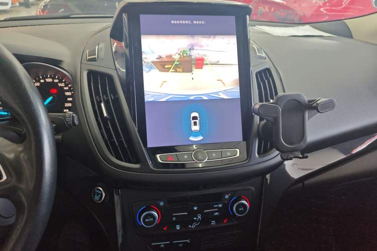 Used Ford Kuga 2019 EcoBoost 180 Two-Wheel-Drive Titanium Plus Model China VI Standard Audio And AC Panel