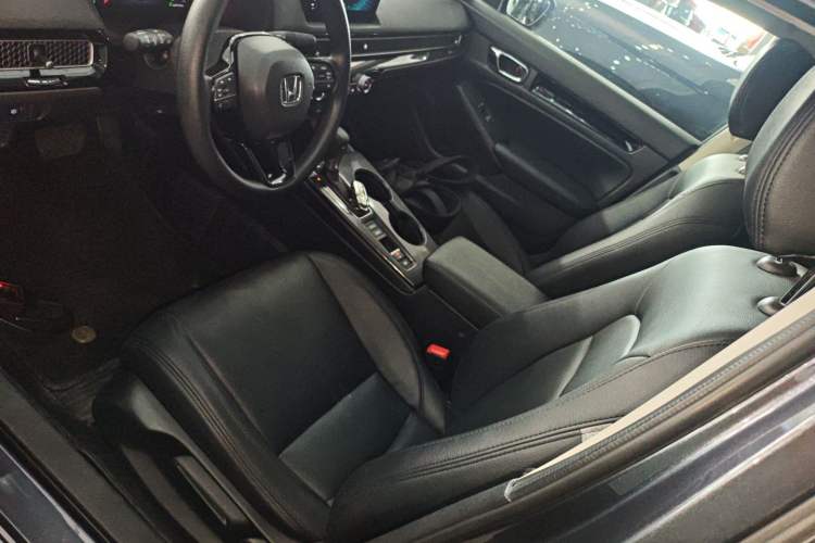 Used Honda Civic 2023 240TURBO CVT Dynamic Edition
