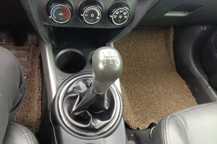 Used Mitsubishi ASX 2013 1.6L Manual Two-Wheel Drive Standard Edition Gear Lever