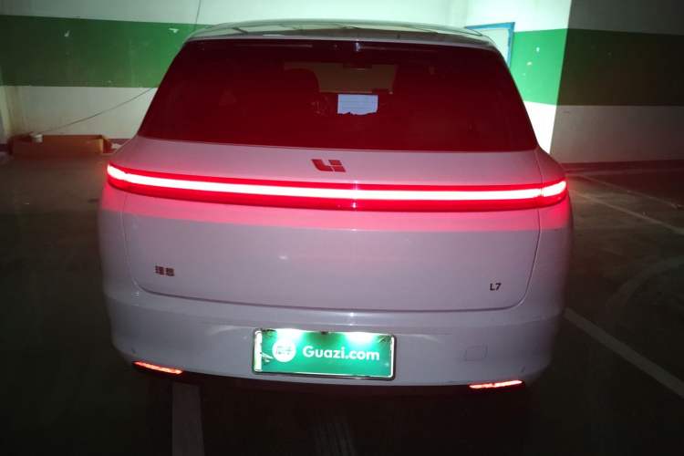 Used Li Auto L7 2023 Air model
