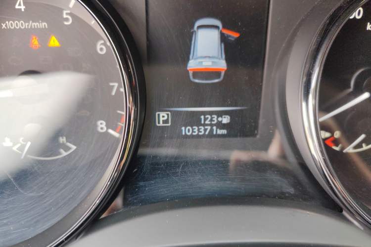 Used Nissan X-Trail 2019 2.0L CVT Comfort Edition 2WD Odometer Close Up