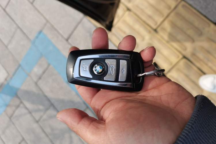 Used BMW 5 Series 2014 530Li Luxury Design Package