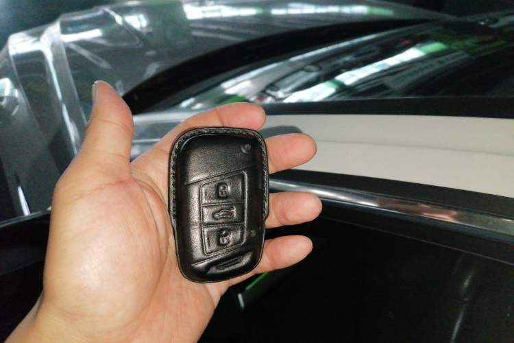 Used Volkswagen FAW-Volkswagen CC 2023 380TSI Striking Edition Vehicle Key