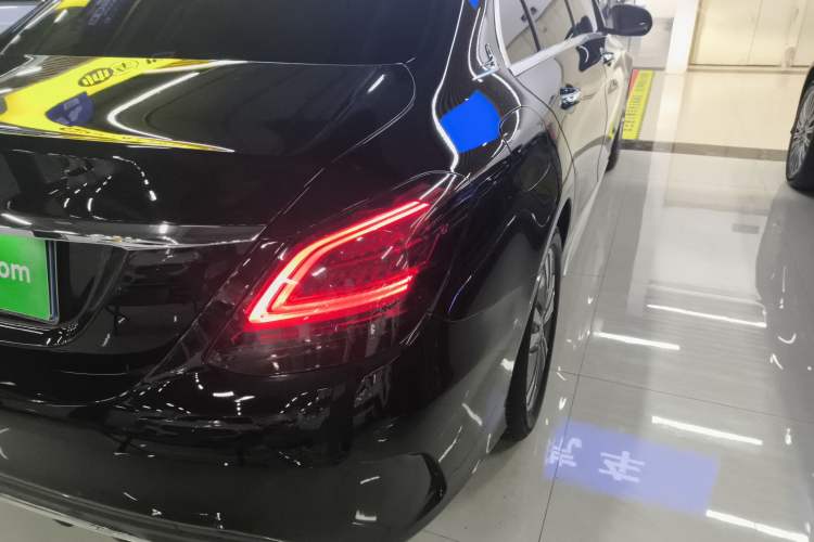 Used Mercedes-Benz C-Class 2020 Restyled C 200 L Fashion Edition Sport Version Right Rear Taillight