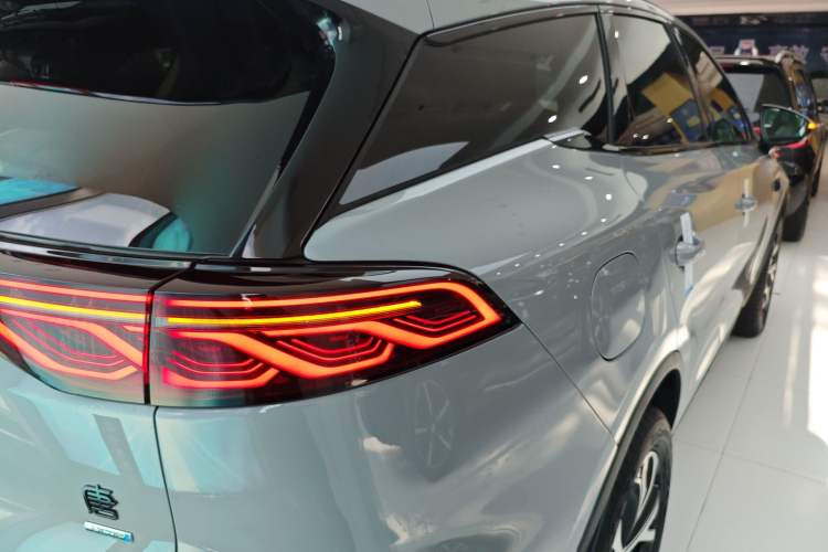 Used BYD Tang New Energy 2025 Intelligent Driving Version DM-i 115KM Flagship Edition Rear Right 45 Deg