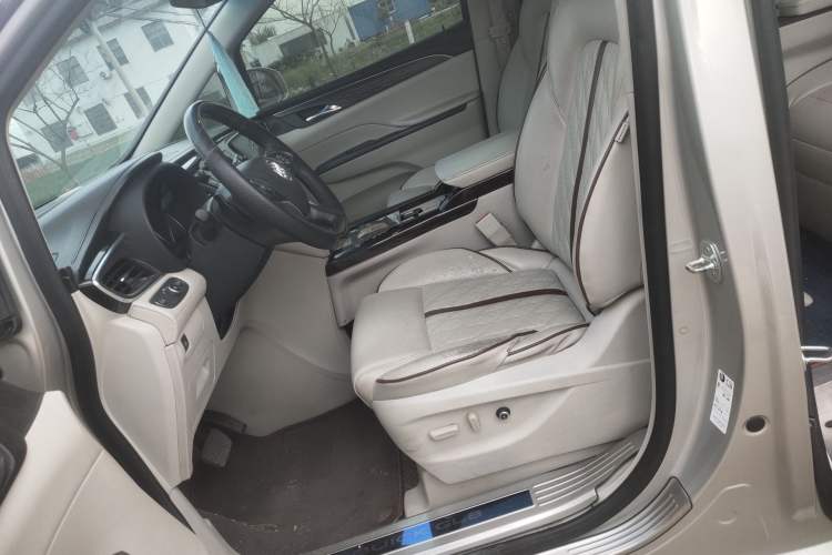 Used Buick GL8 2018 ES 28T Comfort Model China VI Standard Left Front Seat