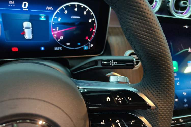 Used Mercedes-Benz GLC 2025 Refreshed GLC 300 L 4MATIC Dynamic Version 5 Seats
