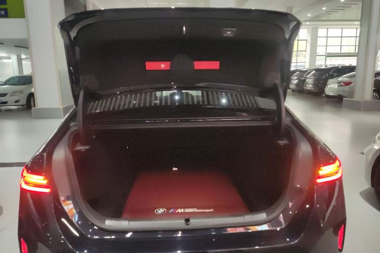 Used BMW 5 Series 2025 525Li M Sport Package Trunk