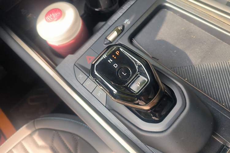 Used Ford Edge 2023 Ford Explorer L 2.0T EcoBoost Two-Wheel Drive 7-Seater Luxury Model