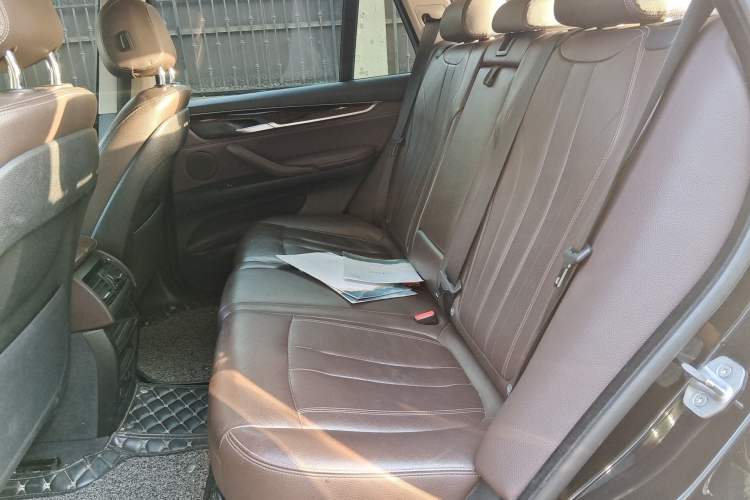 Used BMW X5 2018 xDrive28i Left Rear Seat