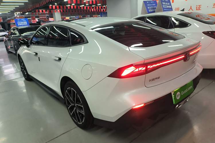 Used Changan UNI-V iDD 2024 Blue Whale Smart Electric iDD 136km Luxury Model
