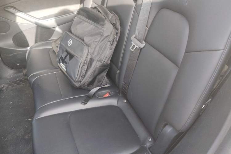 Used Tesla Model Y 2023 Rear-Wheel-Drive Version
