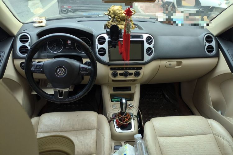 Used Volkswagen Tiguan 2015 1.8TSI Automatic Two-Wheel Drive Luxury Model Center Console