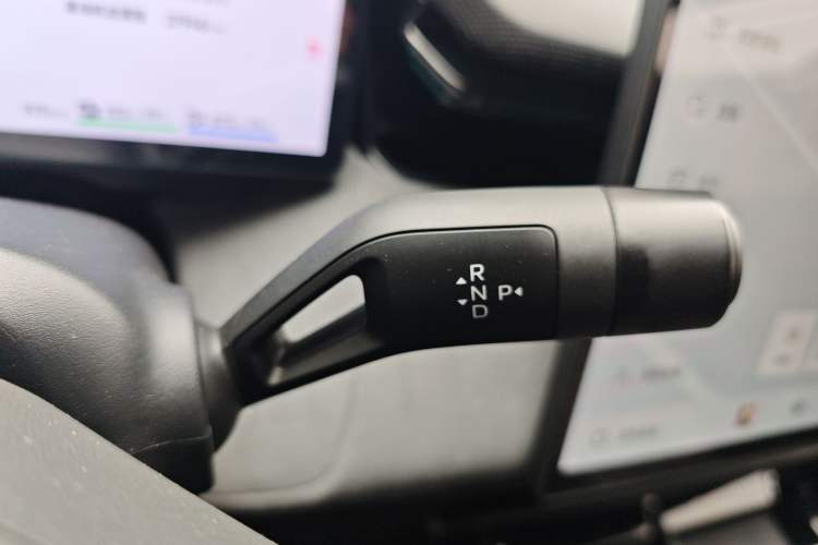 Used Lynk & Co 08 EM-P 2023 120km Long-Range Halo
