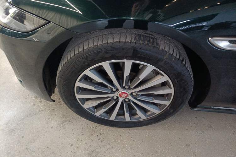 Used Jaguar XEL 2023 2.0T 200 PS R-DYNAMIC Youth Sports Edition
