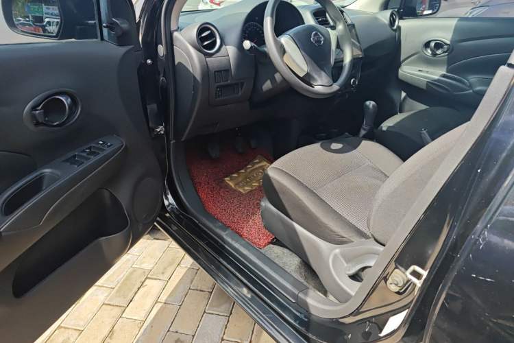 Used Nissan Sunny 2016 1.5XE Manual Leading Edition
