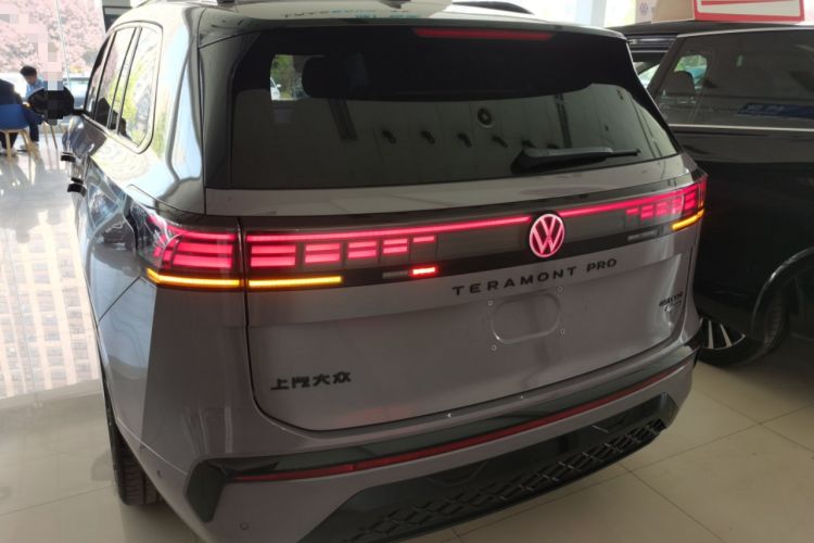 Used Volkswagen Teramont 2025 Tiguan Pro 450TSI Four-Wheel Drive Summit Edition Rear