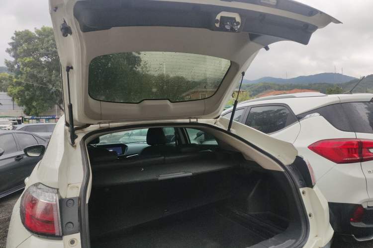 Used Venucia T90 2018 2.0L CVT Smart Connect Prestige Version China VI Standard
