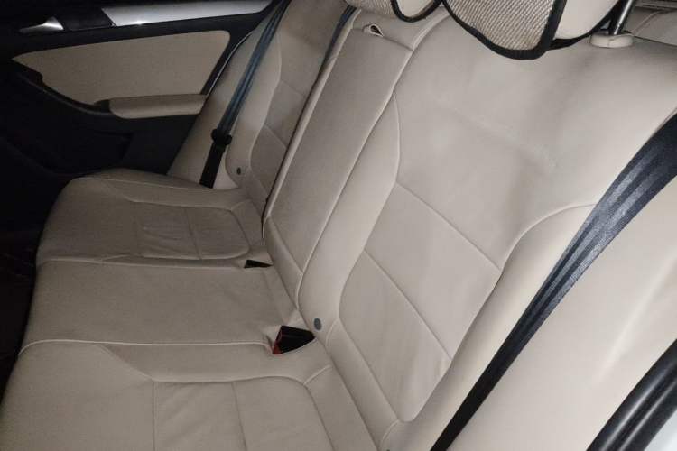 Used Volkswagen Sagitar 2014 1.4TSI Automatic Luxury Model