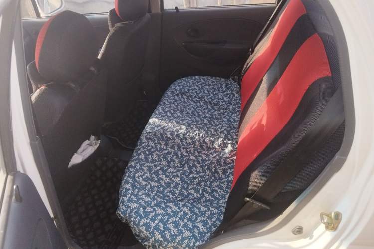 Used Baojun Lechi 2012 Revised 1.0L Manual P-TEC Standard Edition
