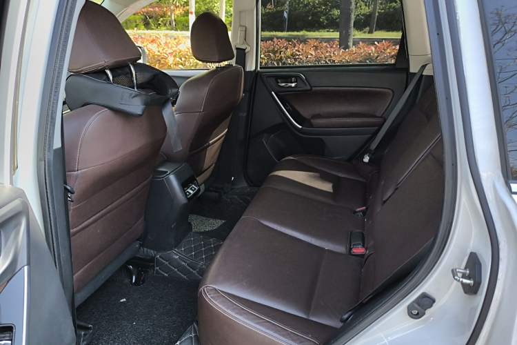 Used Subaru Forester 2016 2.5i Prestige Navigation Edition Left Rear Seat