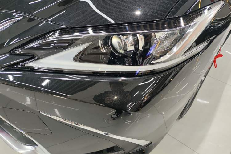 Used Lexus ES 2020 200 Excellence Edition