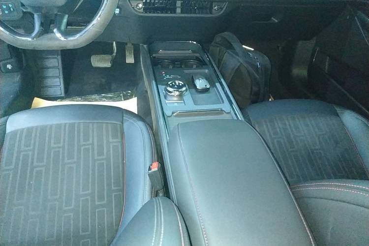 Used Ford Mondeo 2022 Restyled EcoBoost 245 Luxury Version Gear Lever