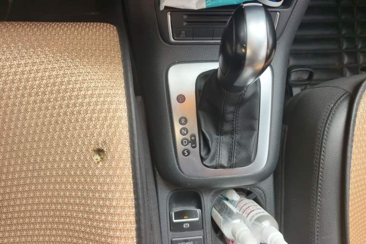 Used Volkswagen Tiguan 2013 1.8TSI Automatic Two-Wheel Drive Trend Edition Gear Lever