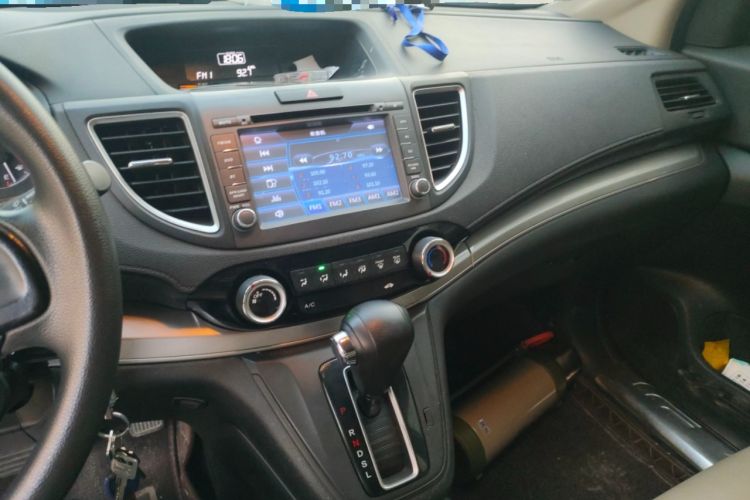 Used Honda CR-V 2015 2.0L two-wheel drive urban version Audio And AC Panel