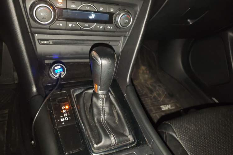 Used Mazda 3 Axela 2017 Sedan 1.5L Automatic Luxury Model Emission Standard China V