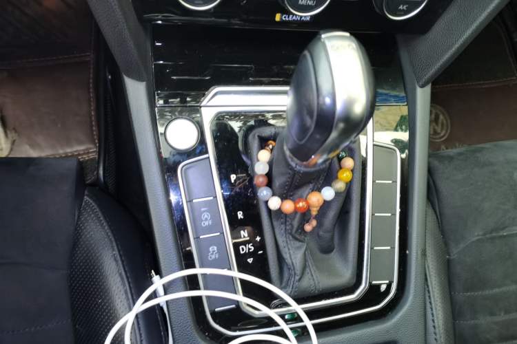 Used Volkswagen Magotan 2017 330TSI DSG Luxury Model Gear Lever