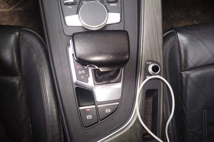 Used Audi A4L 2017 Plus 45 TFSI quattro Stylish Model