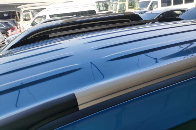 Used Dongfeng Fengon S560 2019 1.8L Manual Urban Model
