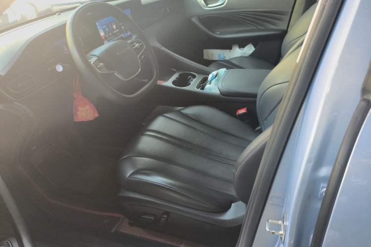 Used Roewe D7 2023 DMH 125km Superior Edition