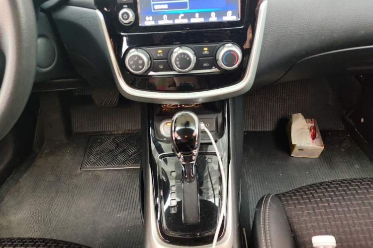 Used Nissan Tiida 2016 1.6L CVT Smart Drive Edition
