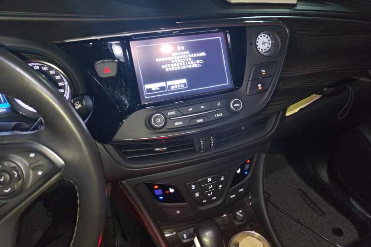 Used Buick Envision 2019 20T Two-Wheel Drive Elite Version China V Standard
